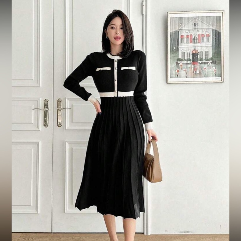 DAZY Elegant Black and White Long Sleeve Dress